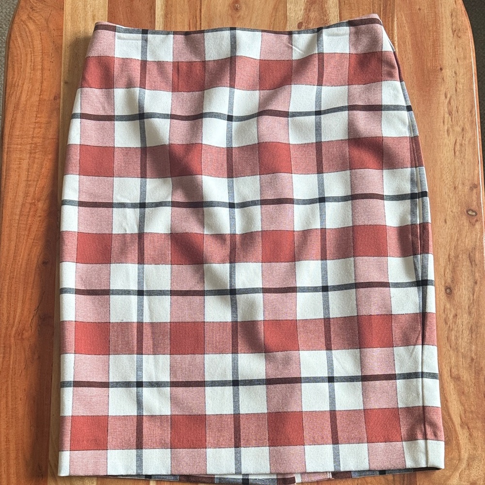 Ann Taylor Plaid Pencil Skirt in Red and Cream